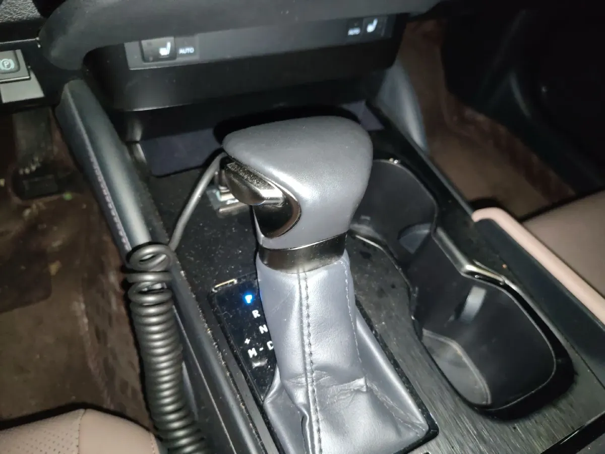 2023 Lexus ES 2.0L 173HP L4 CVT,autocango,china used car exporter,china ev exporter,chinese used car exporter,chinese used ev exporter