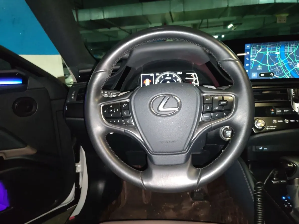 2023 Lexus ES 2.0L 173HP L4 CVT,autocango,china used car exporter,china ev exporter,chinese used car exporter,chinese used ev exporter