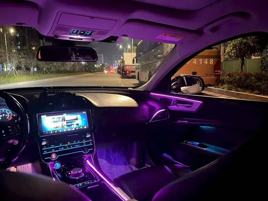 2018 Toyota Crown 2.0T 235HP L4 8AT,autocango,china used car exporter,china ev exporter,chinese used car exporter,chinese used ev exporter