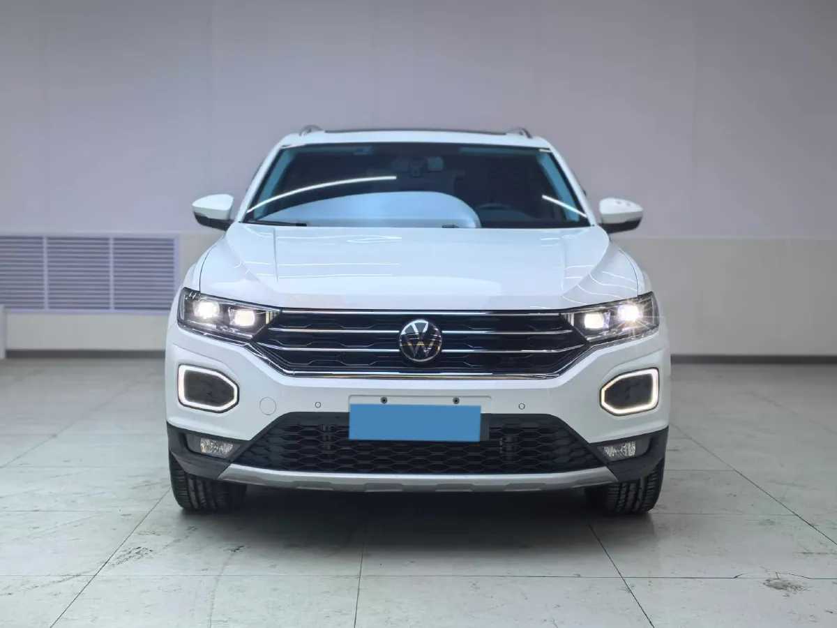 2022 Volkswagen T-Roc 1.4T 150HP L4 7DCT,autocango,china used car exporter,china ev exporter,chinese used car exporter,chinese used ev exporter