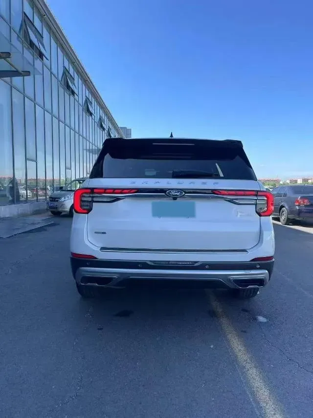 2023 Ford Explorer 2.3T 276HP L4 10AT,autocango,china used car exporter,china ev exporter,chinese used car exporter,chinese used ev exporter