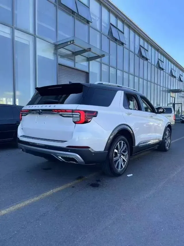 2023 Ford Explorer 2.3T 276HP L4 10AT,autocango,china used car exporter,china ev exporter,chinese used car exporter,chinese used ev exporter