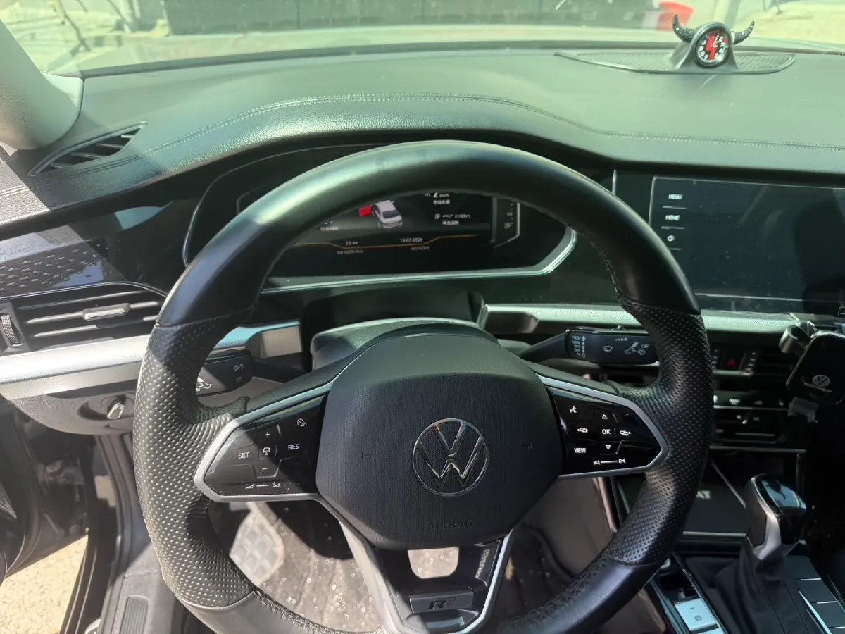 2023 Volkswagen Passat 2.0T 186HP L4 7DCT,autocango,china used car exporter,china ev exporter,chinese used car exporter,chinese used ev exporter