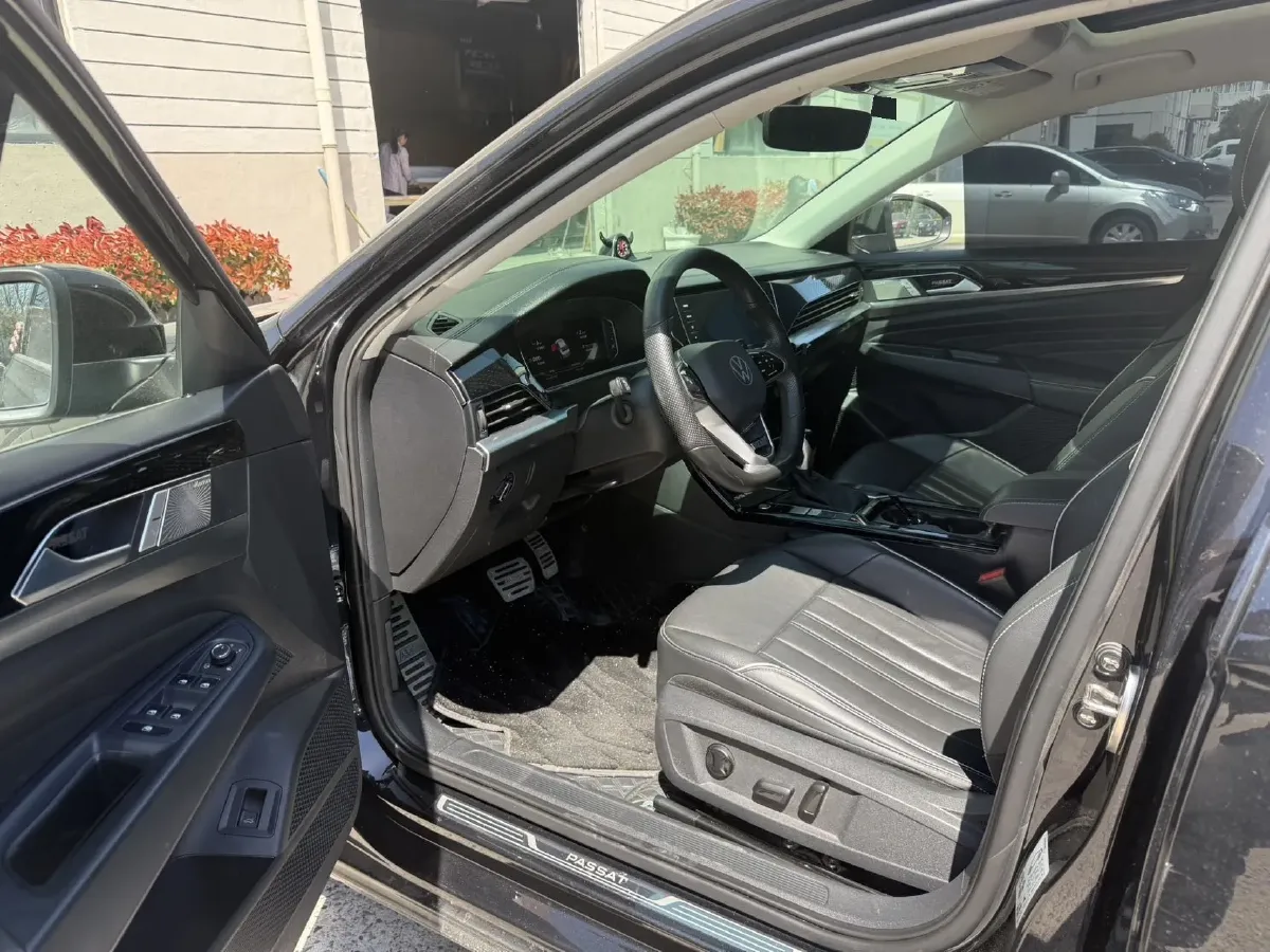 2023 Volkswagen Passat 2.0T 186HP L4 7DCT,autocango,china used car exporter,china ev exporter,chinese used car exporter,chinese used ev exporter