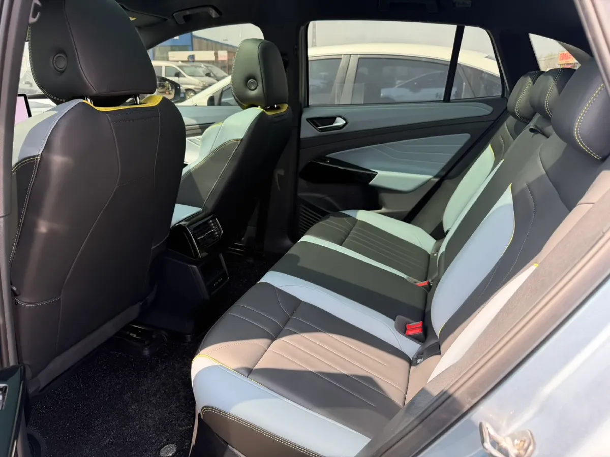 2025 Volkswagen ID.4 X BEV,autocango,china used car exporter,china ev exporter,chinese used car exporter,chinese used ev exporter