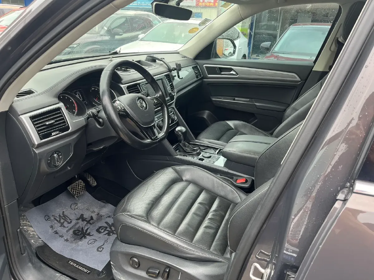 2017 Volkswagen Teramont 2.0T 220HP L4 7DCT,autocango,china used car exporter,china ev exporter,chinese used car exporter,chinese used ev exporter