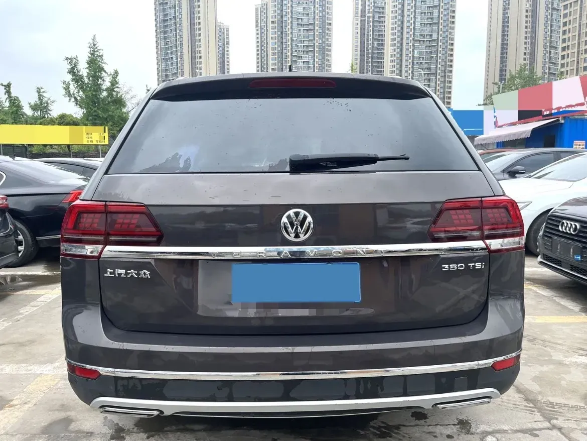 2017 Volkswagen Teramont 2.0T 220HP L4 7DCT,autocango,china used car exporter,china ev exporter,chinese used car exporter,chinese used ev exporter