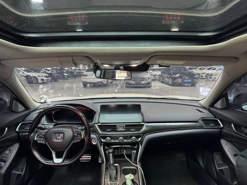 2022 Honda Accord 1.5T 194HP L4 CVT,autocango,china used car exporter,china ev exporter,chinese used car exporter,chinese used ev exporter