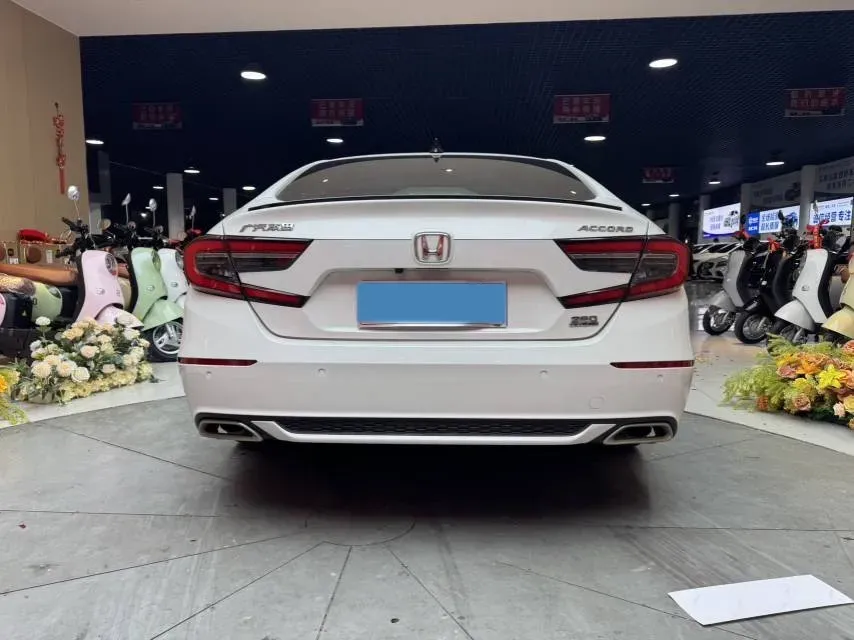 2022 Honda Accord 1.5T 194HP L4 CVT,autocango,china used car exporter,china ev exporter,chinese used car exporter,chinese used ev exporter