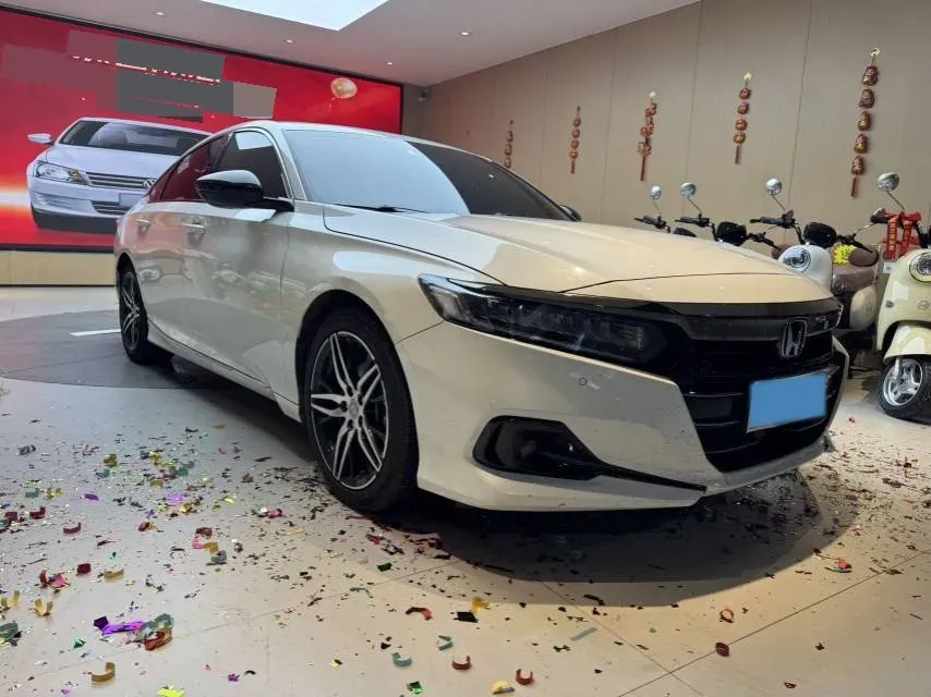 2022 Honda Accord 1.5T 194HP L4 CVT,autocango,china used car exporter,china ev exporter,chinese used car exporter,chinese used ev exporter