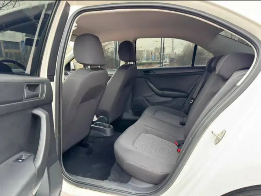 2019 Volkswagen Santana 1.5L 112HP L4 5MT,autocango,china used car exporter,china ev exporter,chinese used car exporter,chinese used ev exporter