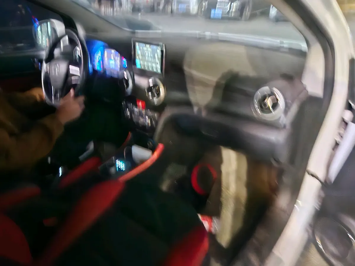 2018 Soueast DX3 BEV 40.4KWH,autocango,china used car exporter,china ev exporter,chinese used car exporter,chinese used ev exporter