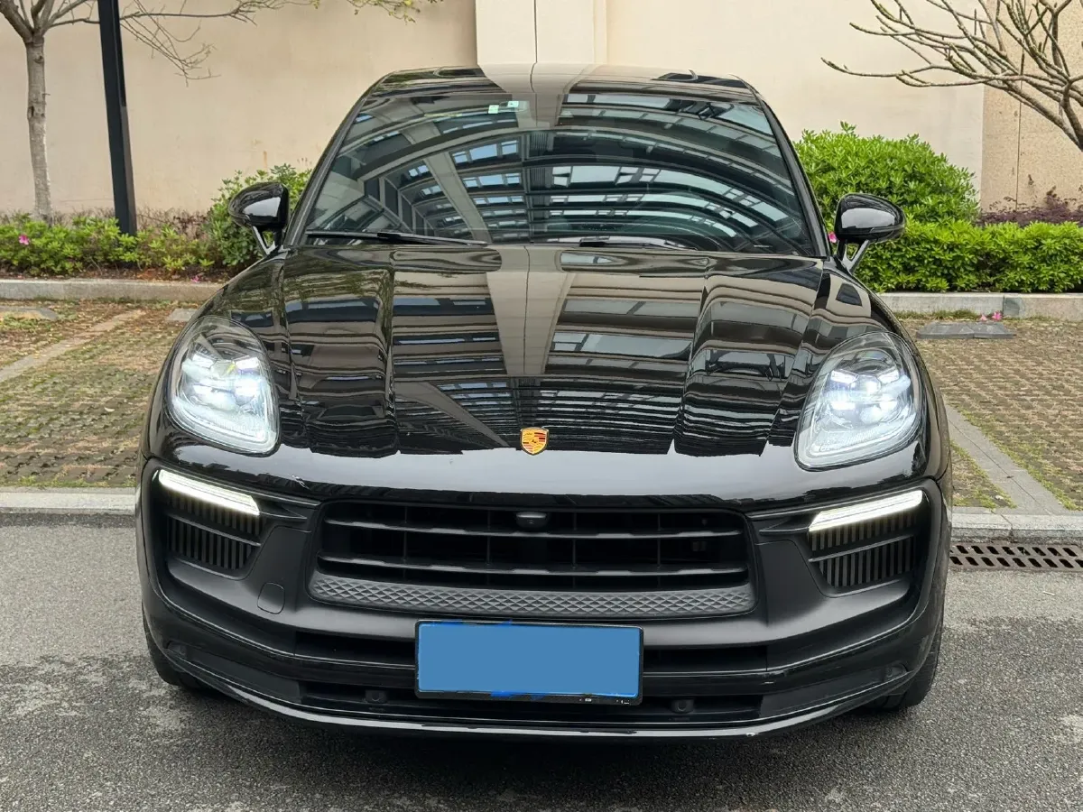 2022 Porsche Macan 2.9T 441HP V6 7DCT,autocango,china used car exporter,china ev exporter,chinese used car exporter,chinese used ev exporter