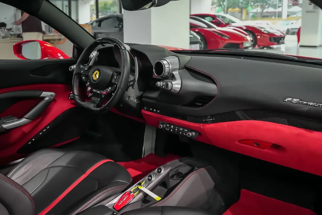 2019 Aston Martin DB11 5.2T 639HP V12 8AT,autocango,china used car exporter,china ev exporter,chinese used car exporter,chinese used ev exporter