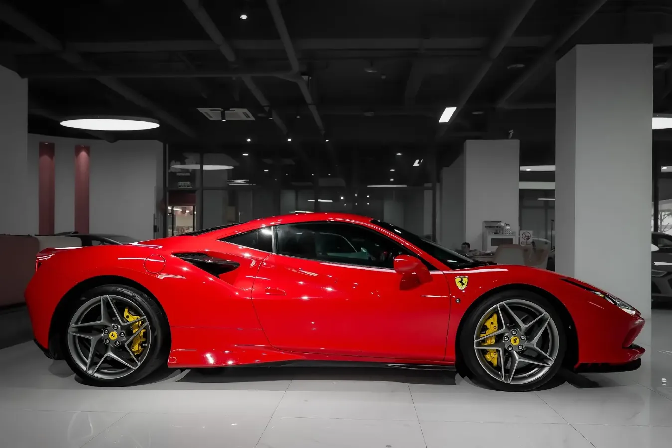 2019 Aston Martin DB11 5.2T 639HP V12 8AT,autocango,china used car exporter,china ev exporter,chinese used car exporter,chinese used ev exporter