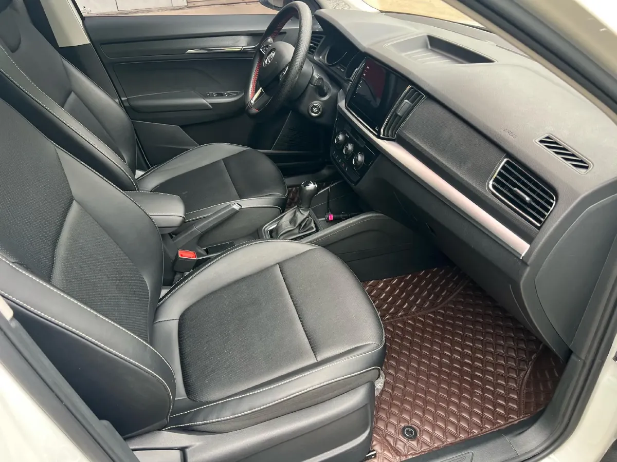 2022 Skoda Kamiq 1.5L 112HP L4 6AT,autocango,china used car exporter,china ev exporter,chinese used car exporter,chinese used ev exporter