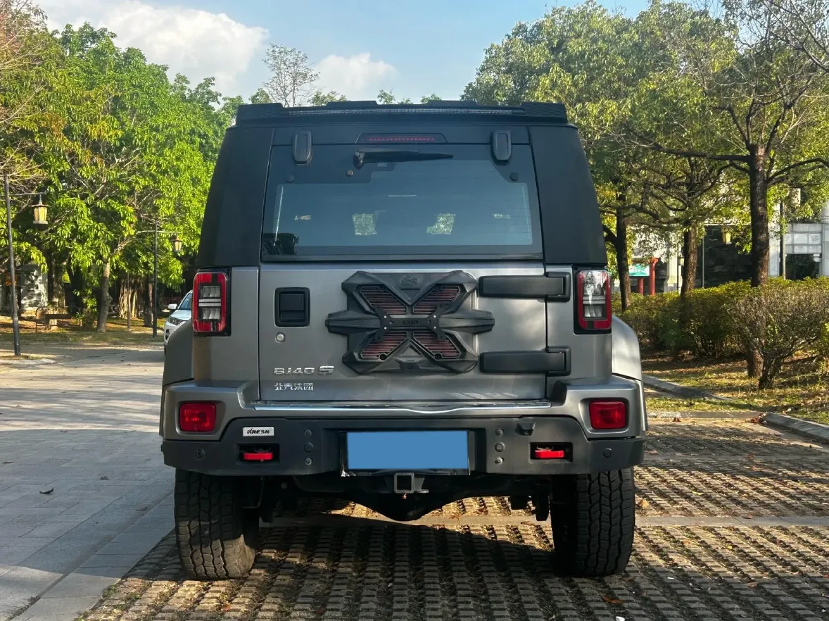 2023 Beijing BJ40 2.0T 224HP L4 8AT,autocango,china used car exporter,china ev exporter,chinese used car exporter,chinese used ev exporter