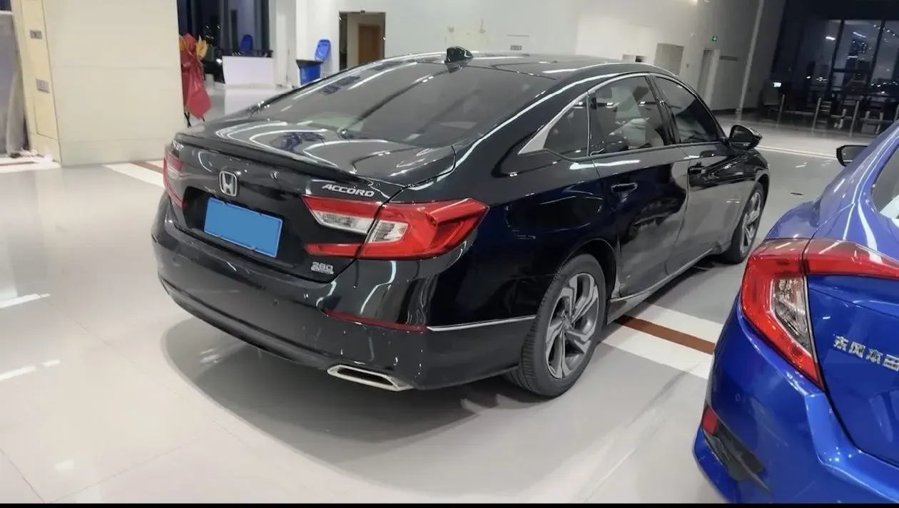 2018 Honda Accord 1.5T 194HP L4 CVT,autocango,china used car exporter,china ev exporter,chinese used car exporter,chinese used ev exporter