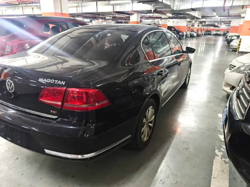 2019 Volkswagen Magotan 2.0T 186HP L4 7DCT,autocango,china used car exporter,china ev exporter,chinese used car exporter,chinese used ev exporter