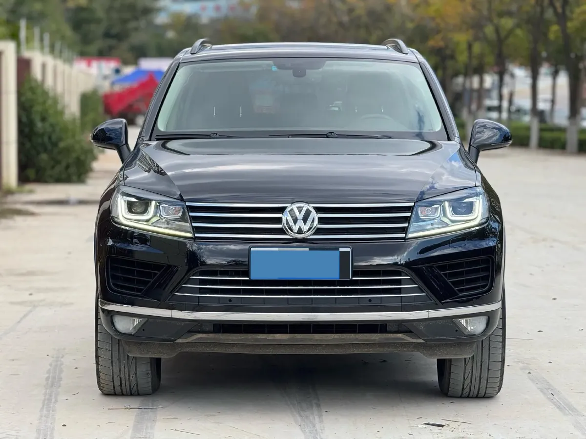 2018 Volkswagen Touareg 3.0T 320HP V6 8AT,autocango,china used car exporter,china ev exporter,chinese used car exporter,chinese used ev exporter