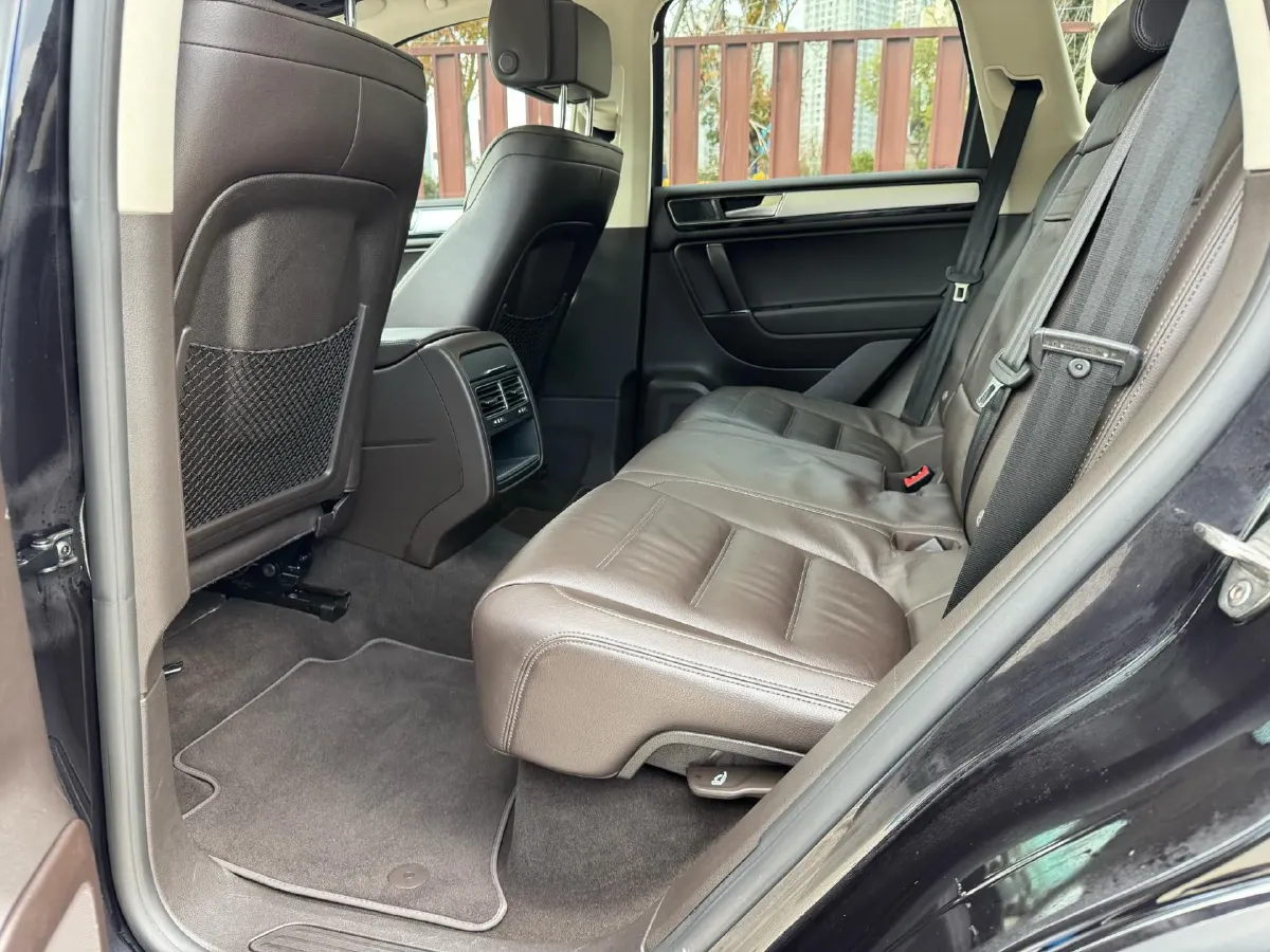 2018 Volkswagen Touareg 3.0T 320HP V6 8AT,autocango,china used car exporter,china ev exporter,chinese used car exporter,chinese used ev exporter