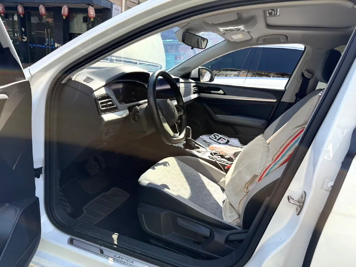 2023 Volkswagen Lavida 1.5T 160HP L4 7DCT,autocango,china used car exporter,china ev exporter,chinese used car exporter,chinese used ev exporter