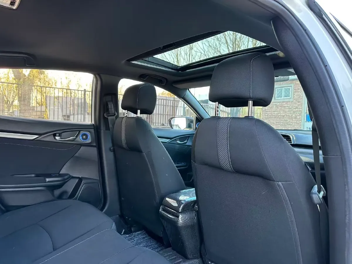 2021 Honda Civic 1.5T 177HP L4 CVT,autocango,china used car exporter,china ev exporter,chinese used car exporter,chinese used ev exporter