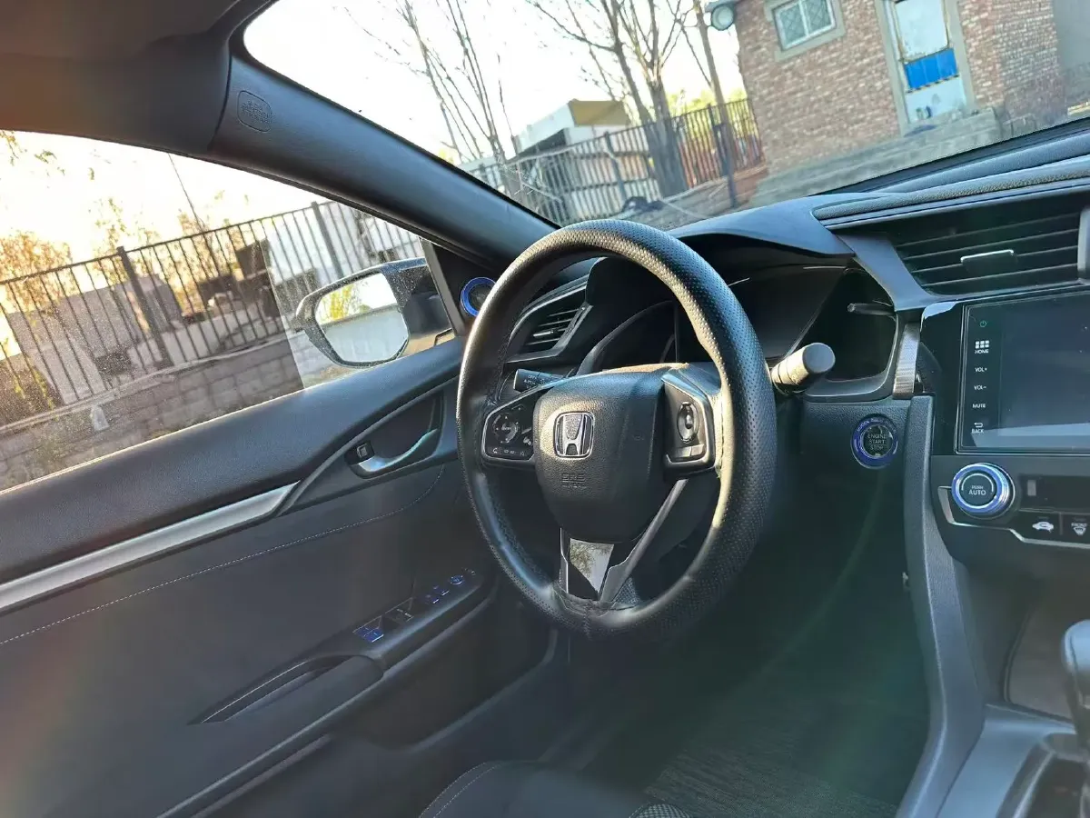 2021 Honda Civic 1.5T 177HP L4 CVT,autocango,china used car exporter,china ev exporter,chinese used car exporter,chinese used ev exporter