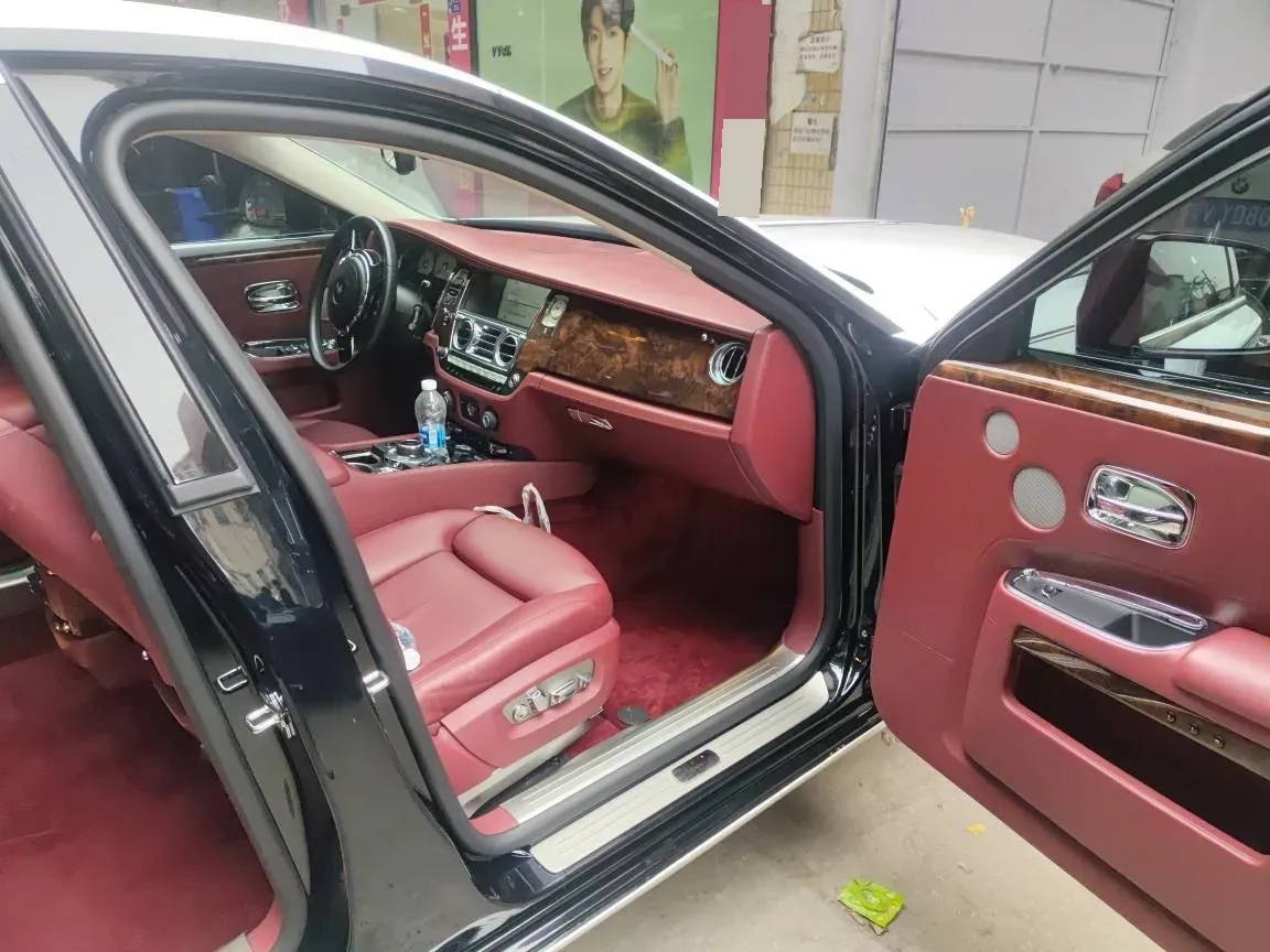 2015 Rolls-Royce Ghost 6.6T 571HP V12 8AT,autocango,china used car exporter,china ev exporter,chinese used car exporter,chinese used ev exporter