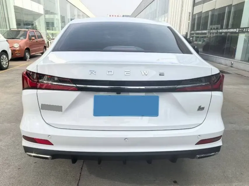 2024 Roewe i5 1.5L 129HP L4 CVT,autocango,china used car exporter,china ev exporter,chinese used car exporter,chinese used ev exporter