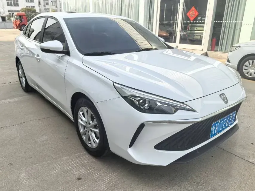 2024 Roewe i5 1.5L 129HP L4 CVT,autocango,china used car exporter,china ev exporter,chinese used car exporter,chinese used ev exporter