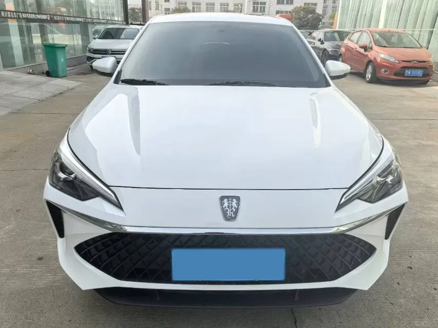 2024 Roewe i5 1.5L 129HP L4 CVT,autocango,china used car exporter,china ev exporter,chinese used car exporter,chinese used ev exporter