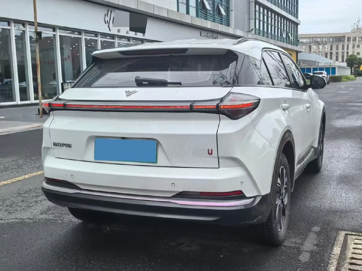 2022 Venucia Grand V 1.5T 190HP L4 7DCT,autocango,china used car exporter,china ev exporter,chinese used car exporter,chinese used ev exporter