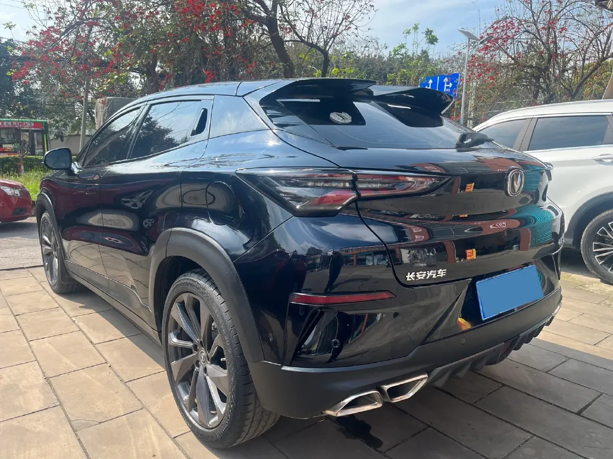 2020 ChangAn UNI-T 1.5T 180HP L4 7DCT,autocango,china used car exporter,china ev exporter,chinese used car exporter,chinese used ev exporter