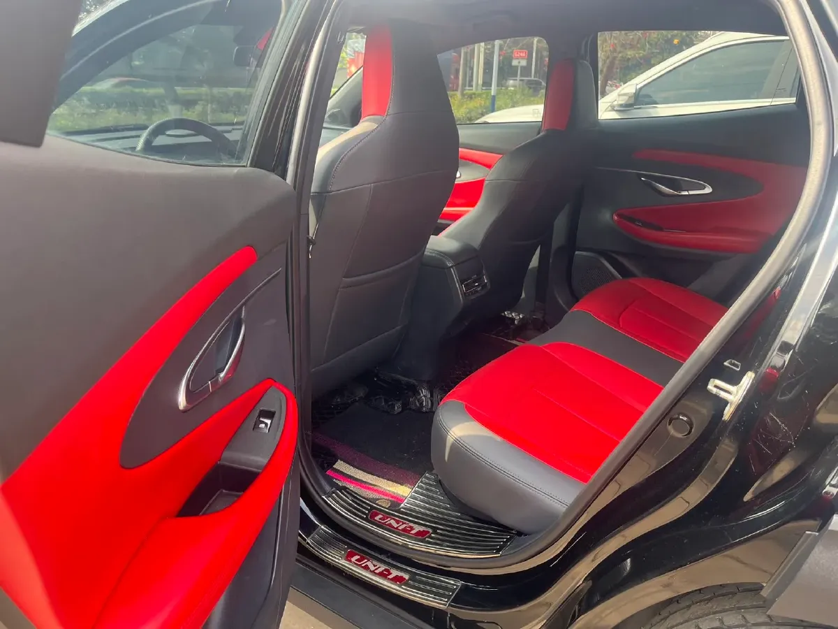 2020 ChangAn UNI-T 1.5T 180HP L4 7DCT,autocango,china used car exporter,china ev exporter,chinese used car exporter,chinese used ev exporter