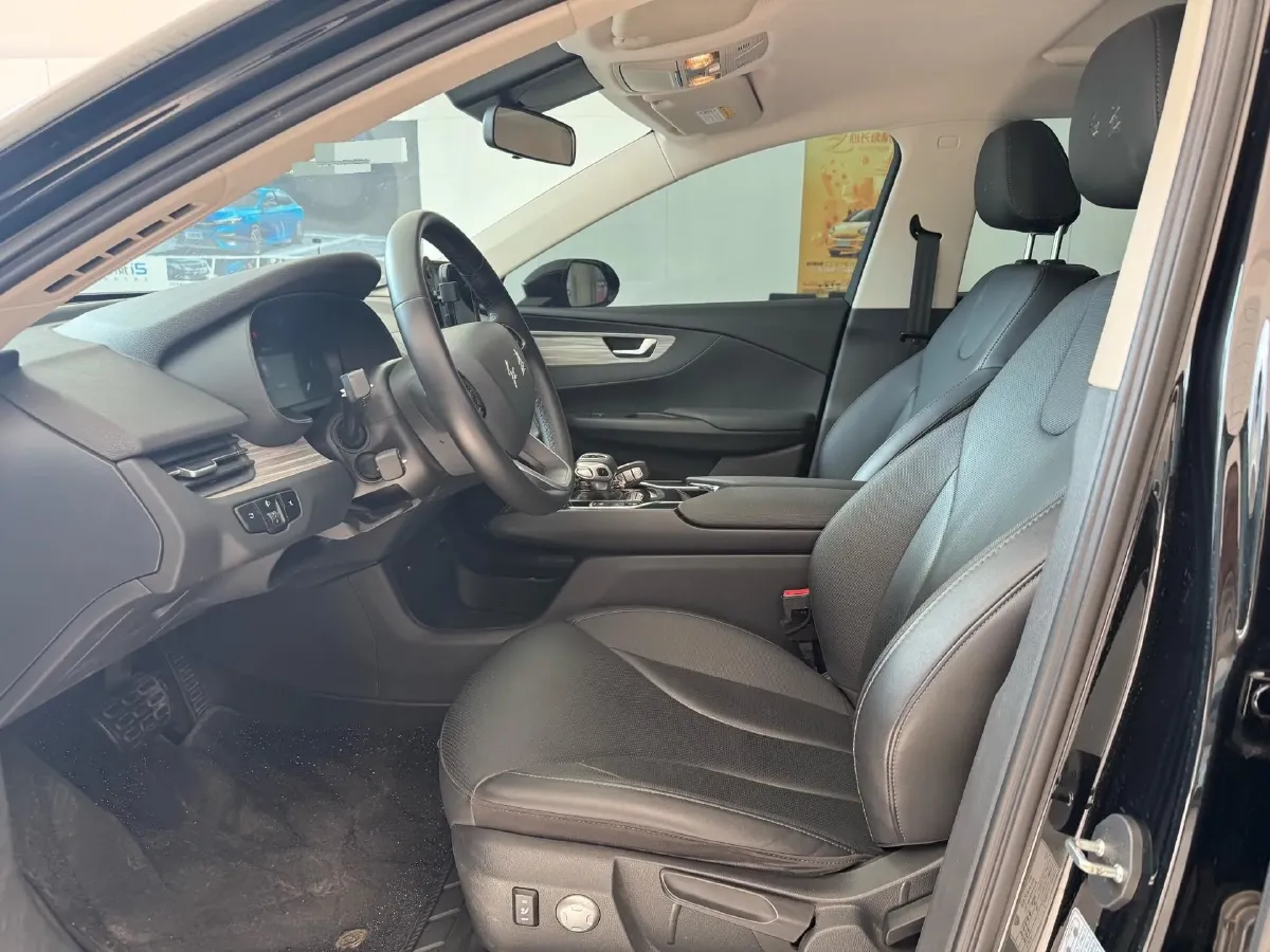 2023 HongQi E-QM5 BEV 82KWH,autocango,china used car exporter,china ev exporter,chinese used car exporter,chinese used ev exporter