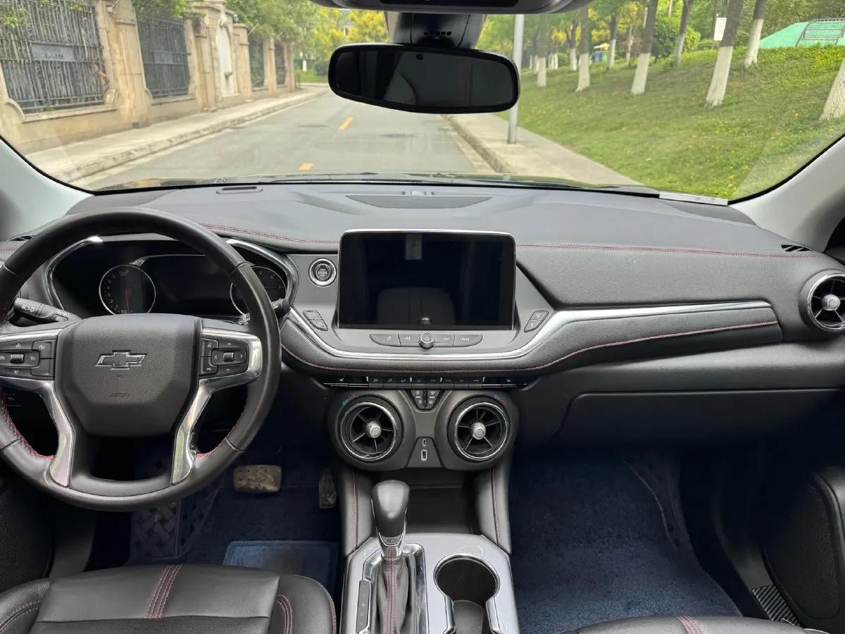 2021 BMW 3 Series 2.0T 156HP L4 8AT,autocango,china used car exporter,china ev exporter,chinese used car exporter,chinese used ev exporter