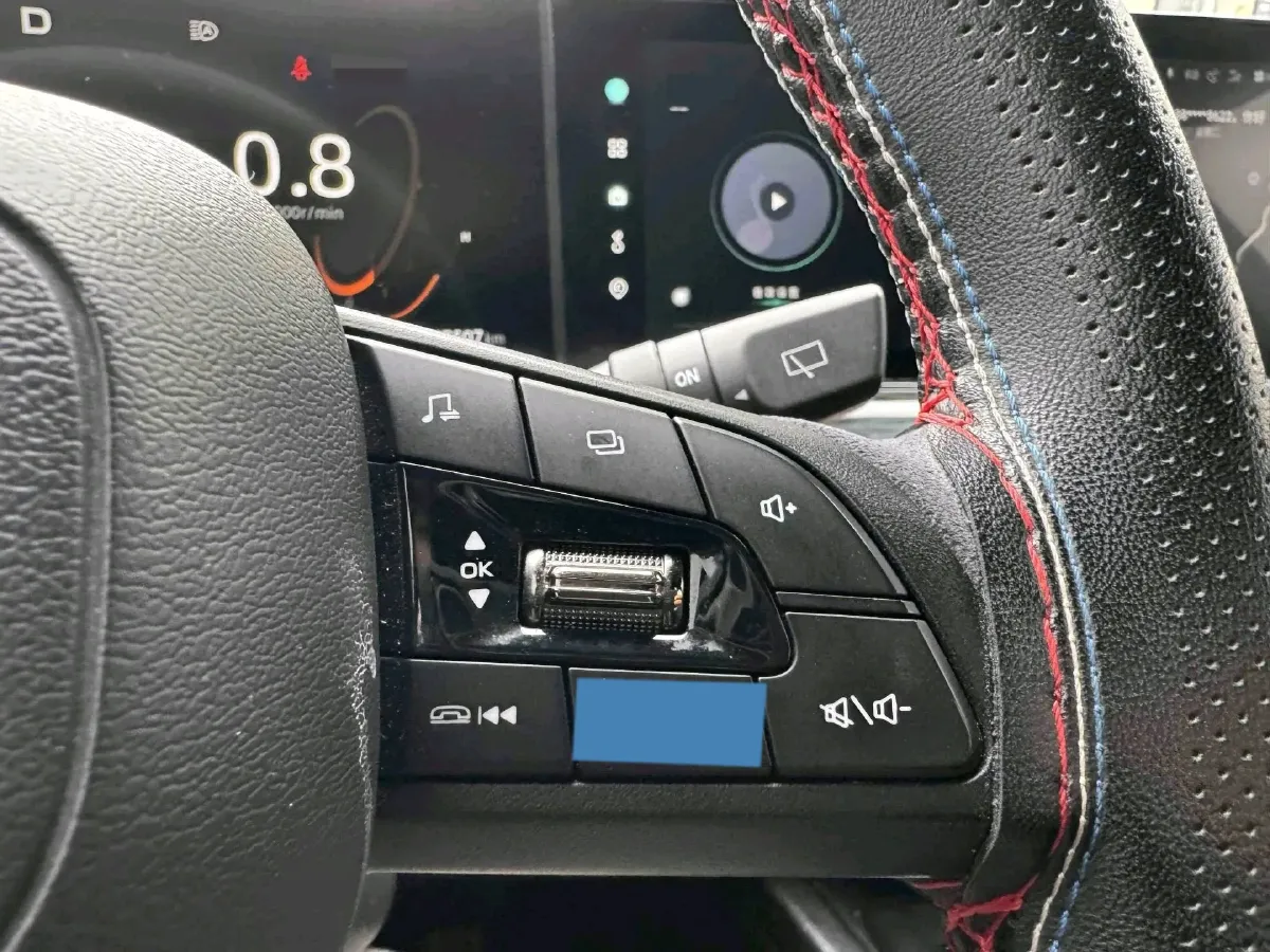 2022 ChangAn UNI-T 1.5T 188HP L4 7DCT,autocango,china used car exporter,china ev exporter,chinese used car exporter,chinese used ev exporter