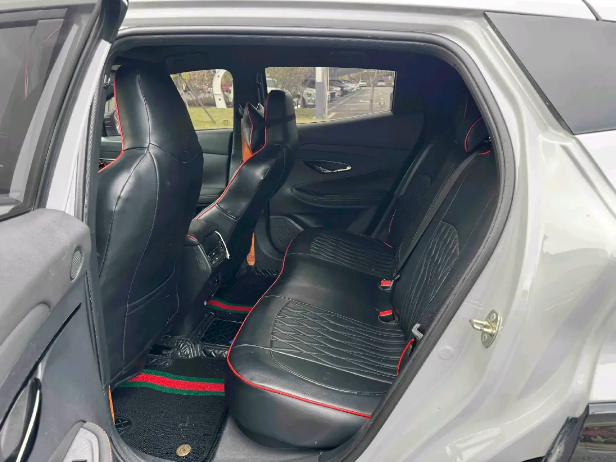 2022 ChangAn UNI-T 1.5T 188HP L4 7DCT,autocango,china used car exporter,china ev exporter,chinese used car exporter,chinese used ev exporter