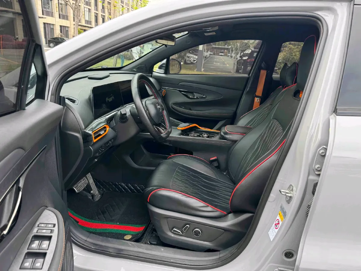 2022 ChangAn UNI-T 1.5T 188HP L4 7DCT,autocango,china used car exporter,china ev exporter,chinese used car exporter,chinese used ev exporter