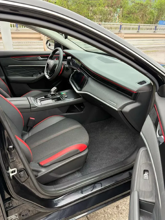 2021 DongFeng Aeolus YiXuan MAX 1.5T 190HP L4 7DCT,autocango,china used car exporter,china ev exporter,chinese used car exporter,chinese used ev exporter