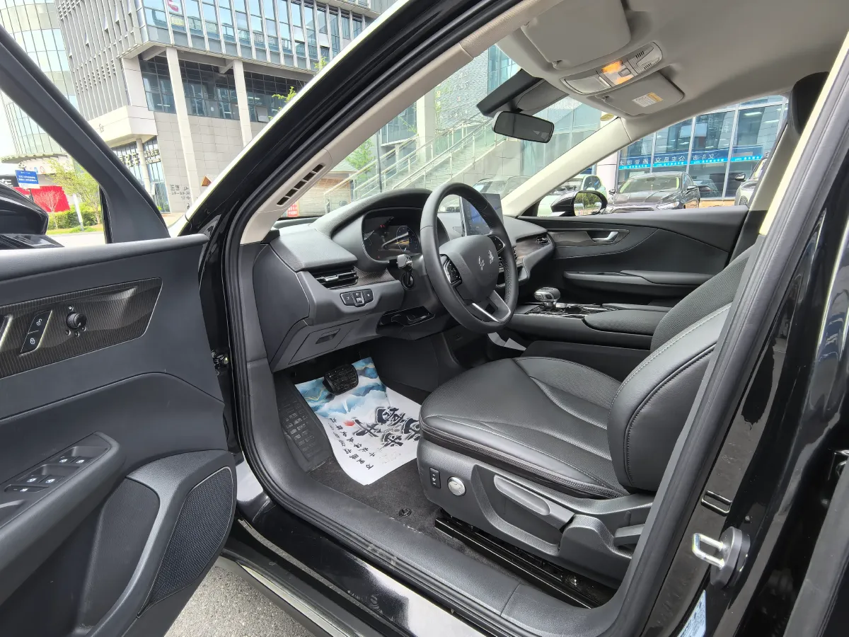 2023 HongQi E-QM5 BEV 54KWH,autocango,china used car exporter,china ev exporter,chinese used car exporter,chinese used ev exporter