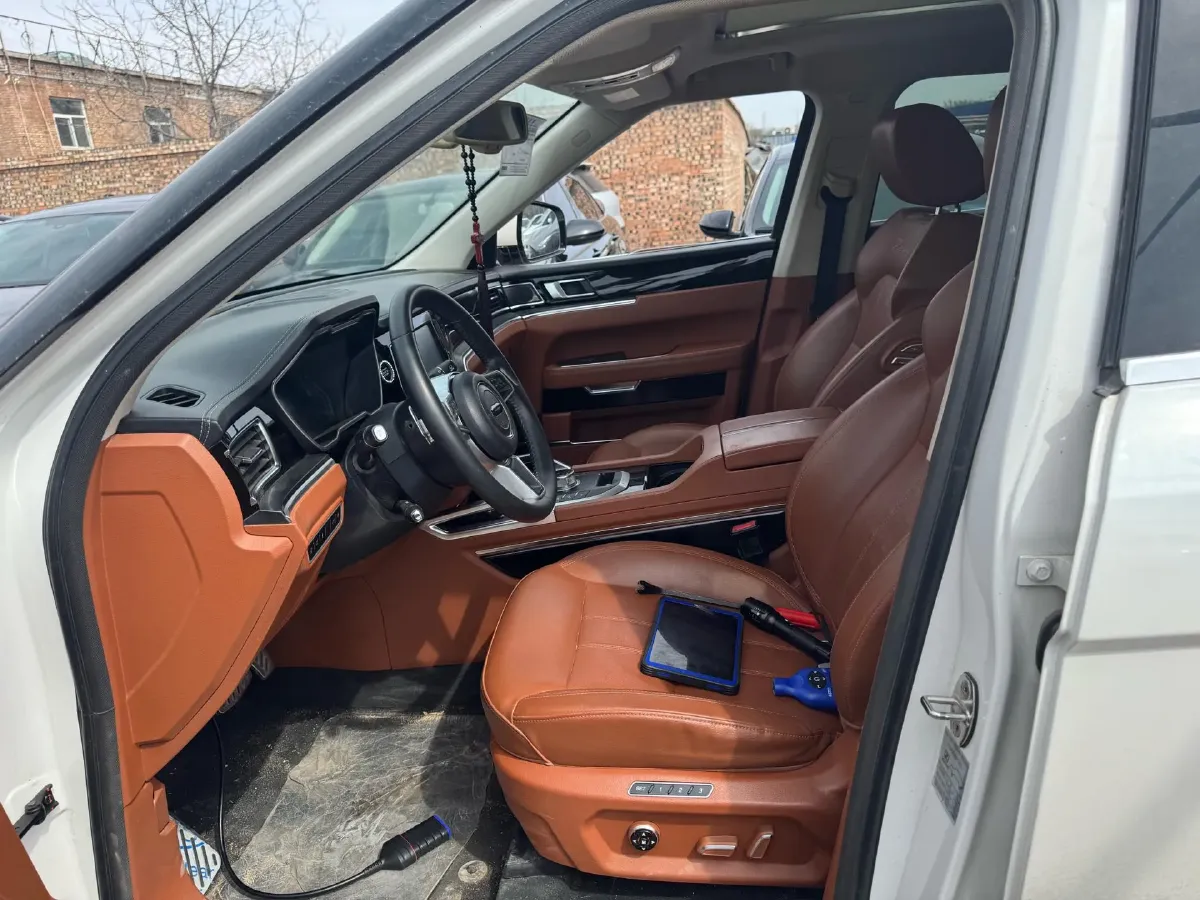 2017 Zotye T700 2.0T 190HP L4 8AT,autocango,china used car exporter,china ev exporter,chinese used car exporter,chinese used ev exporter