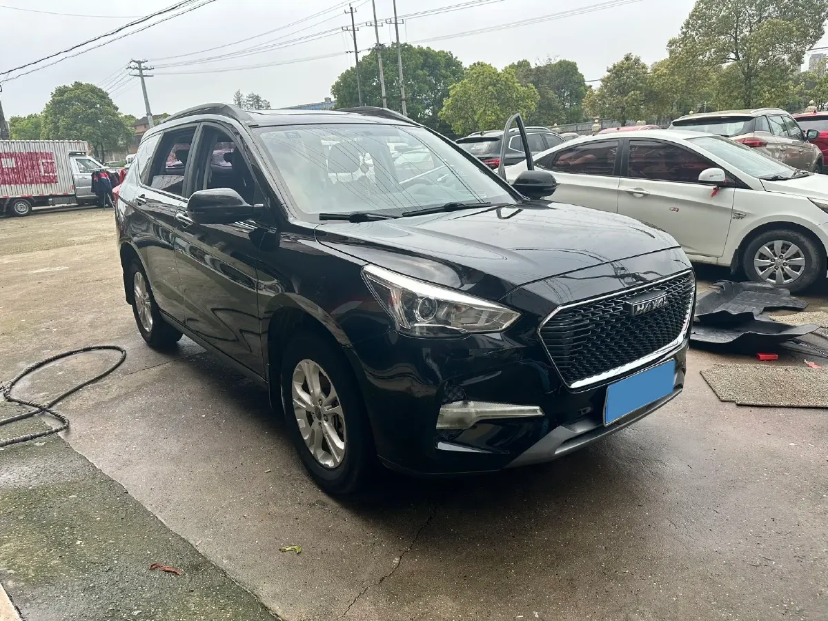 2019 Haval M6 1.5T 150HP L4 6MT,autocango,china used car exporter,china ev exporter,chinese used car exporter,chinese used ev exporter