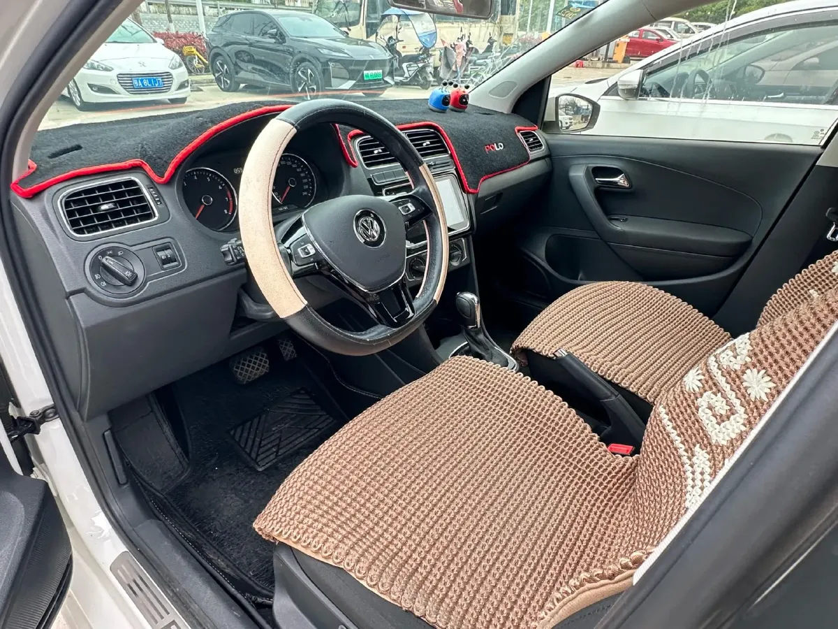 2016 Volkswagen Polo 1.6L 110HP L4 6AT,autocango,china used car exporter,china ev exporter,chinese used car exporter,chinese used ev exporter