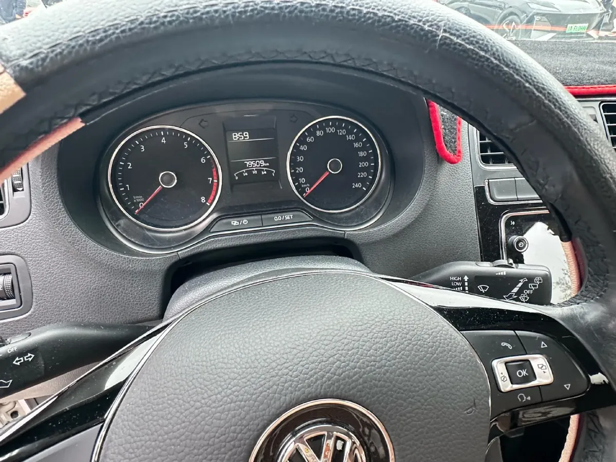 2016 Volkswagen Polo 1.6L 110HP L4 6AT,autocango,china used car exporter,china ev exporter,chinese used car exporter,chinese used ev exporter