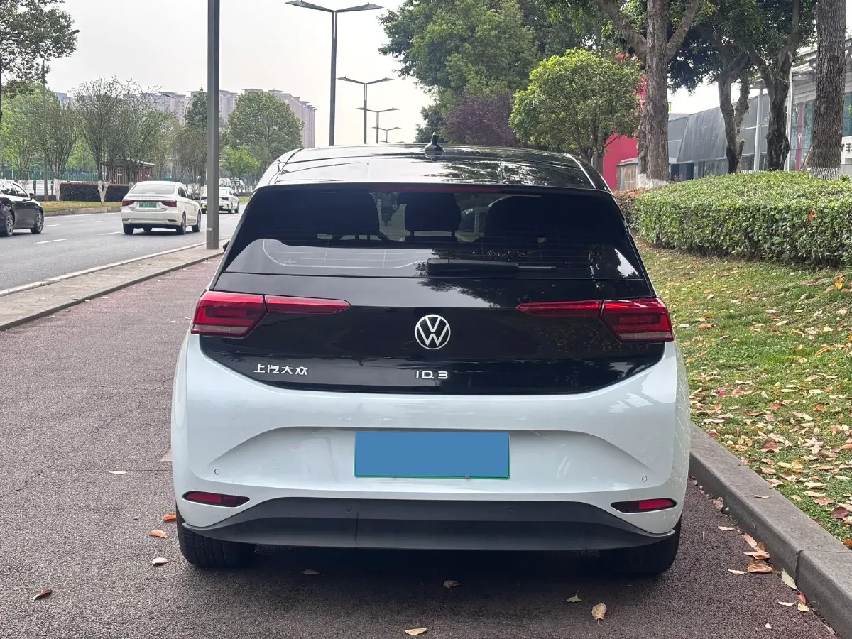 2023 Volkswagen ID.3 BEV 52.8KWH,autocango,china used car exporter,china ev exporter,chinese used car exporter,chinese used ev exporter
