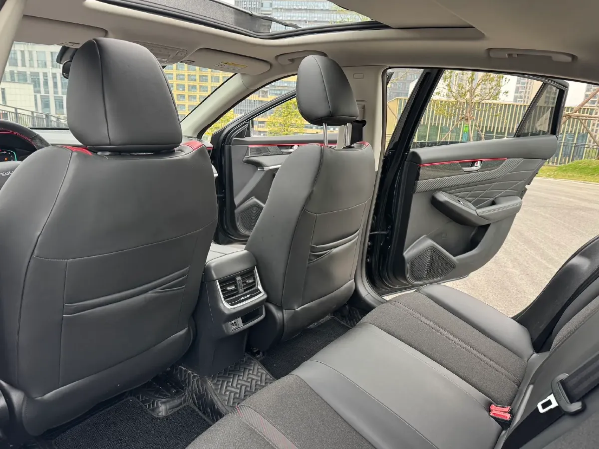 2021 DongFeng Aeolus YiXuan MAX 1.5T 190HP L4 7DCT,autocango,china used car exporter,china ev exporter,chinese used car exporter,chinese used ev exporter