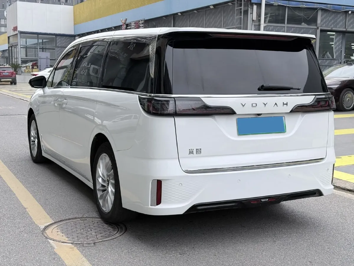 2022 Voyah Dream BEV 82KWH,autocango,china used car exporter,china ev exporter,chinese used car exporter,chinese used ev exporter