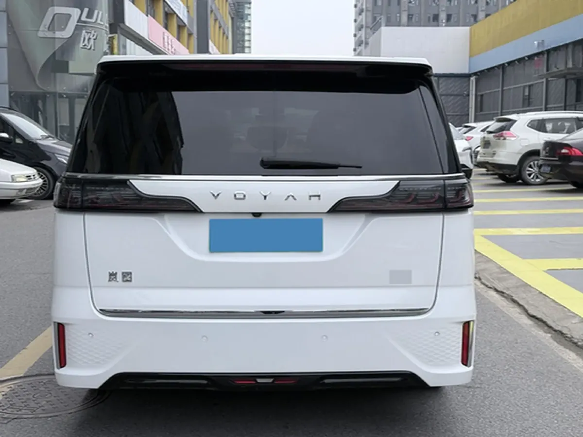 2022 Voyah Dream BEV 82KWH,autocango,china used car exporter,china ev exporter,chinese used car exporter,chinese used ev exporter